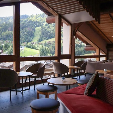 Hotel Alpen Roc La Clusaz Bagian luar foto