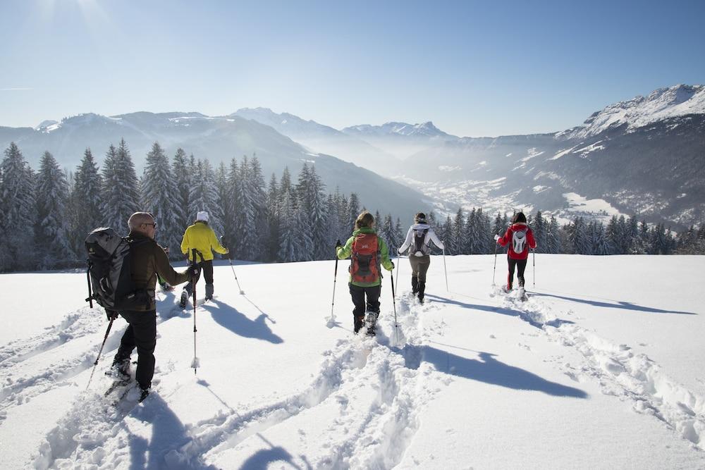 Hotel Alpen Roc La Clusaz Bagian luar foto